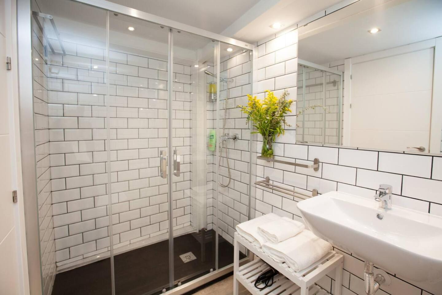Gotoseville Molviedro Apartments Екстериор снимка